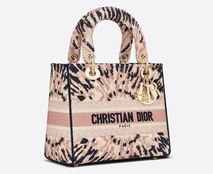 Lady D-Lite” Tie&Dior刺繍 ミディアムバッグ