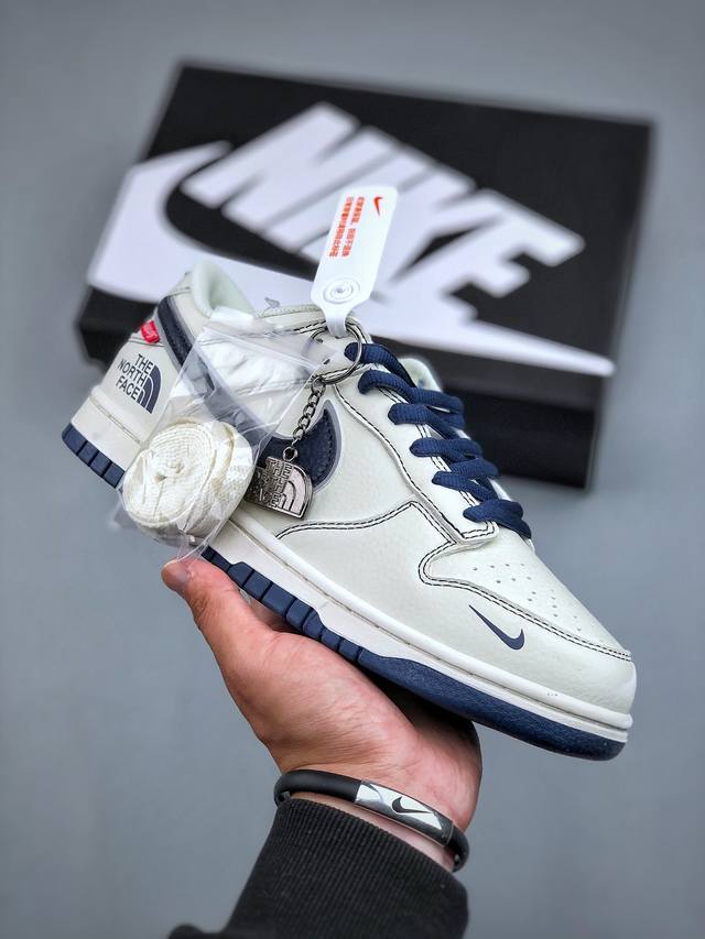 Nike Sb Dunk Low Supreme X The North Face