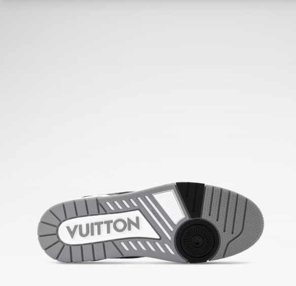 ＊コーデの主役に＊【Louis Vuitton】LV トレーナー スニーカー