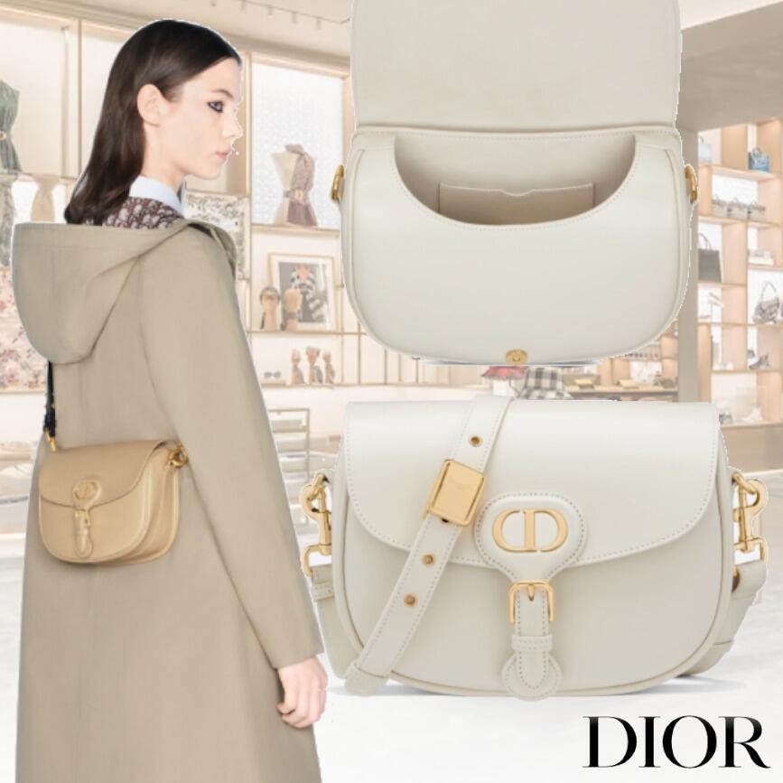 新作21AW BOBBY ミディアムバッグラテカラーカーフスキン