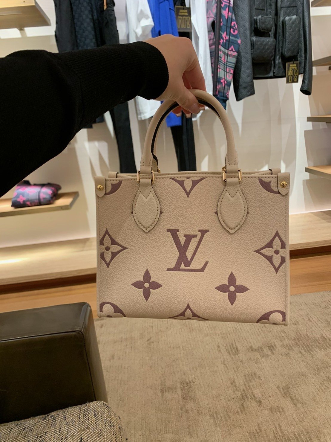 ■オンザゴー PM ハンドバッグ ショルダーバッグ