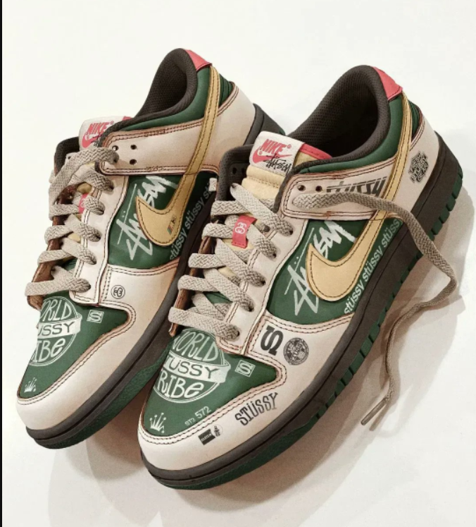 Nike Dunk Low "Stüssy Beemer"