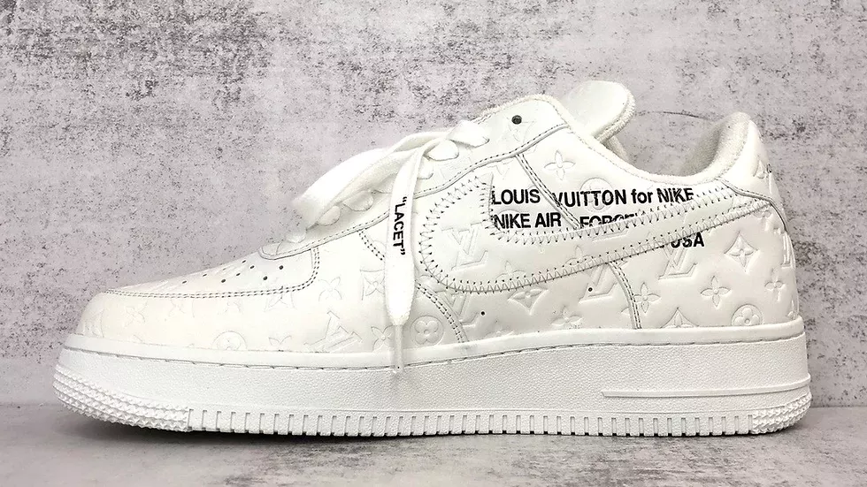 SS-22 LOUIS VUITTON X NIKE AIR FORCE 1 【本物保証】【代金引換】