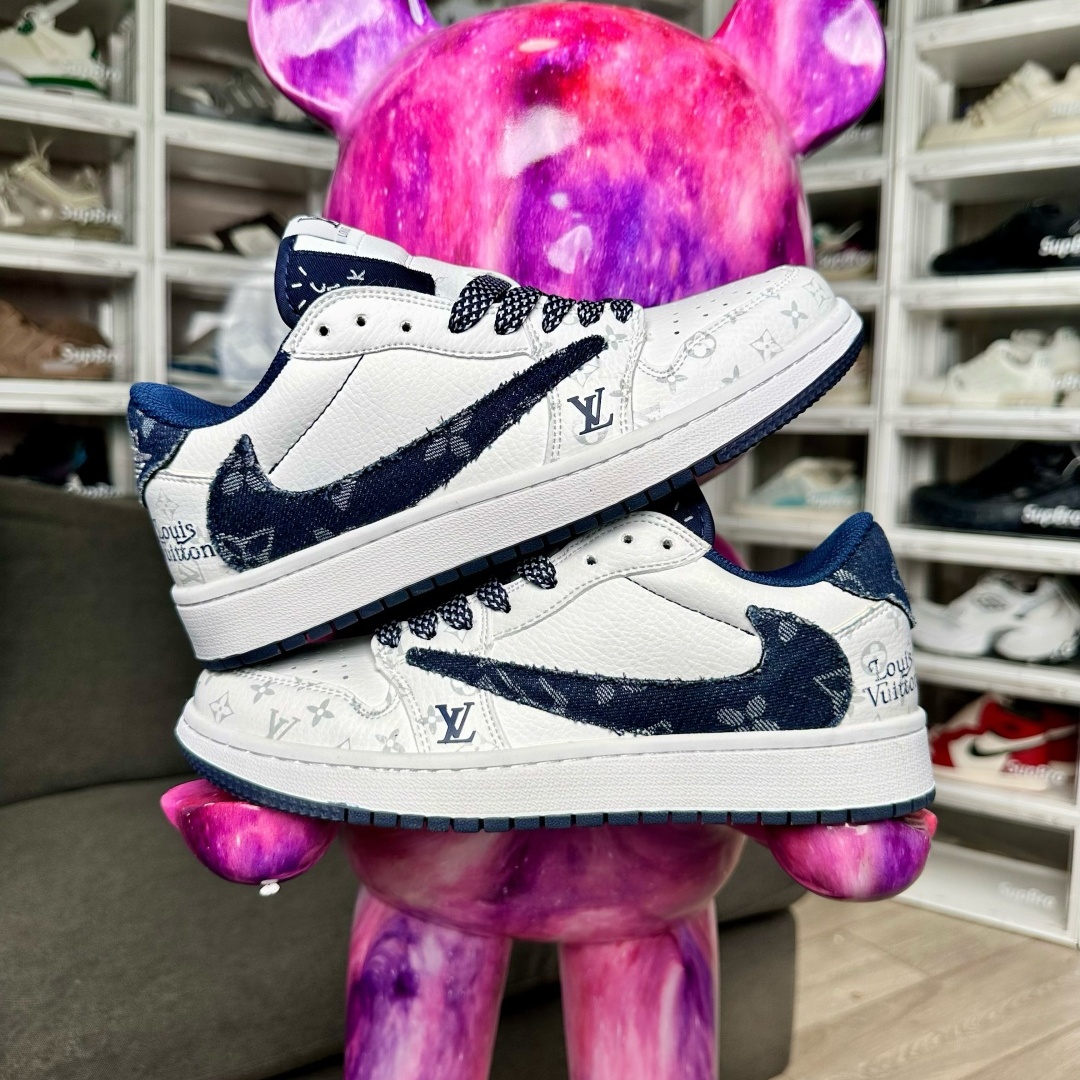◆正規品louis voitton◆Travis Scott x Nike Air Jordan 1 Low 送料無料