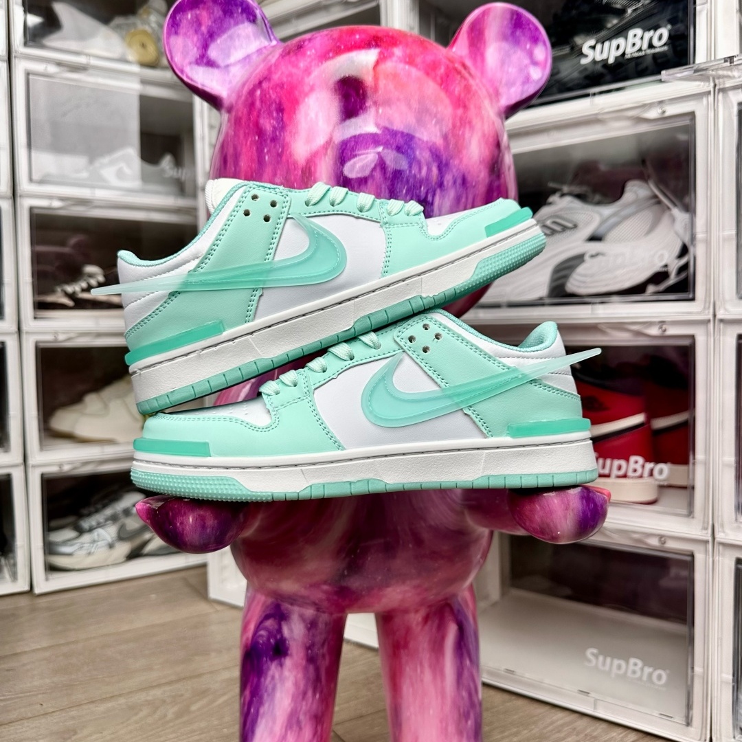 日本未入荷！Nike Dunk SB Flying Kick White Green