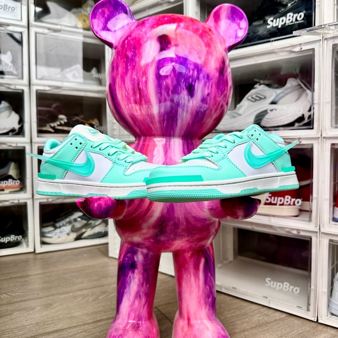 日本未入荷！Nike Dunk SB Flying Kick White Green