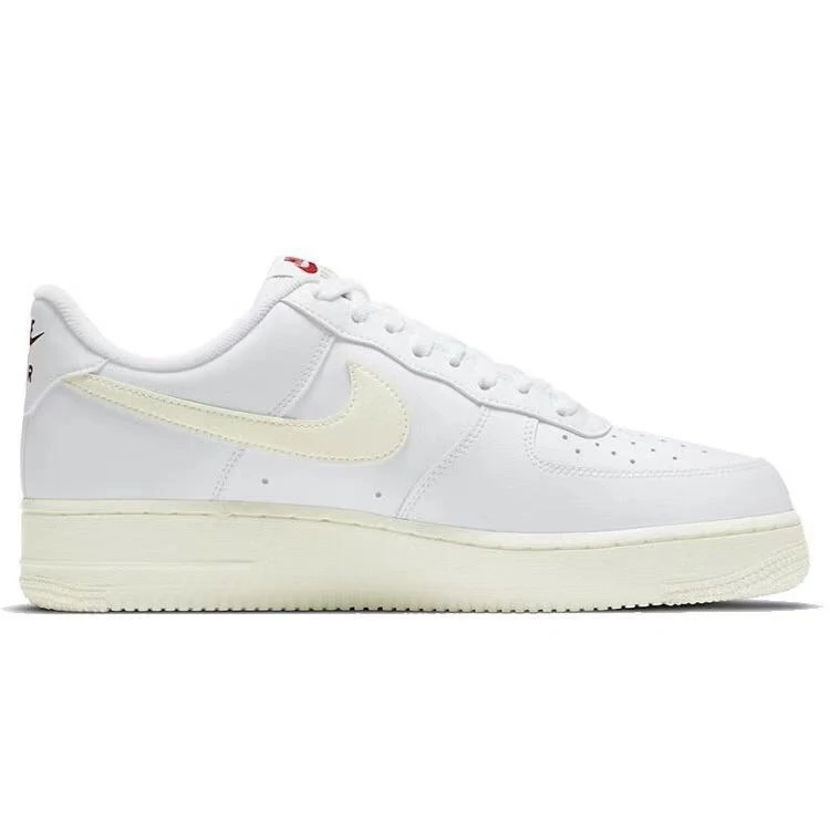 【送料無料】【代金引換】Nike Air Force 1 "Valentine's Day" 【正規品】
