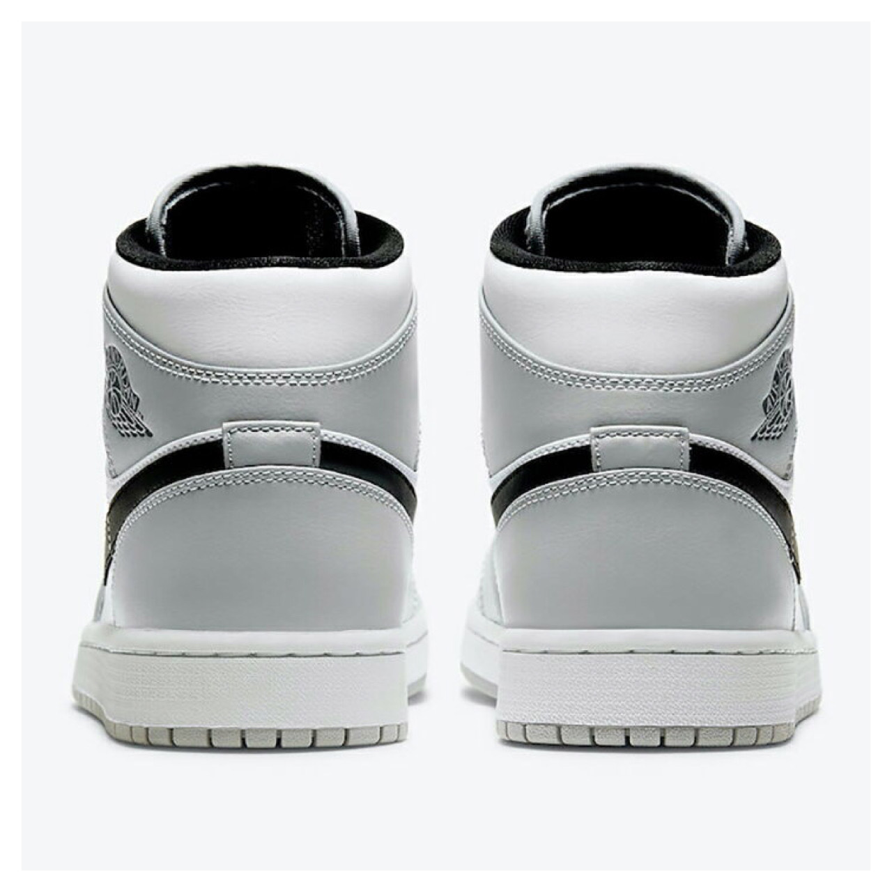 Nikeナイキ エアジョーダン Air Jordan 1 Mid スモークグレー