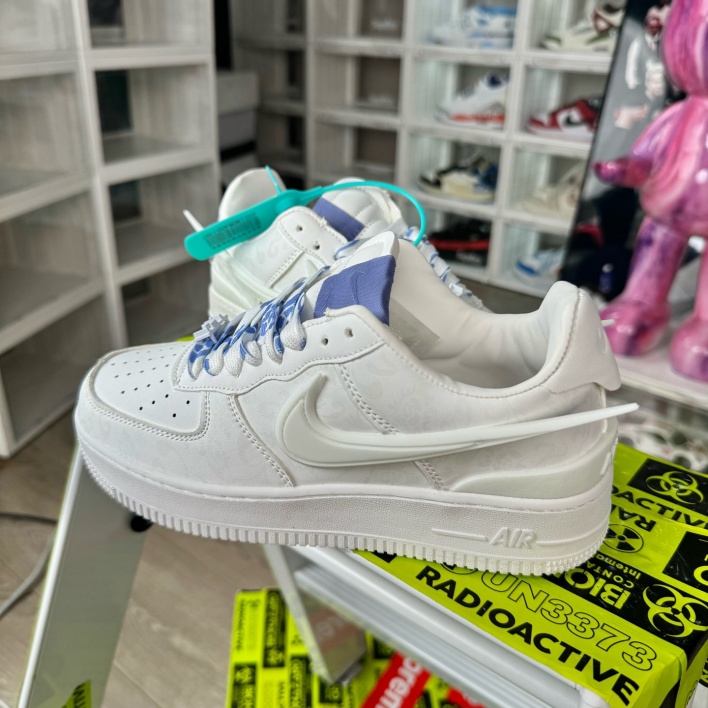 日本未入荷！Nike Air Force Big Hook Blue and White Porcelain