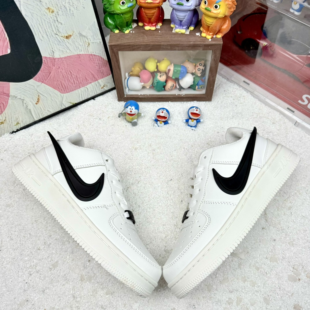 日本未入荷！Nike Air Force 1 Hook and Loop