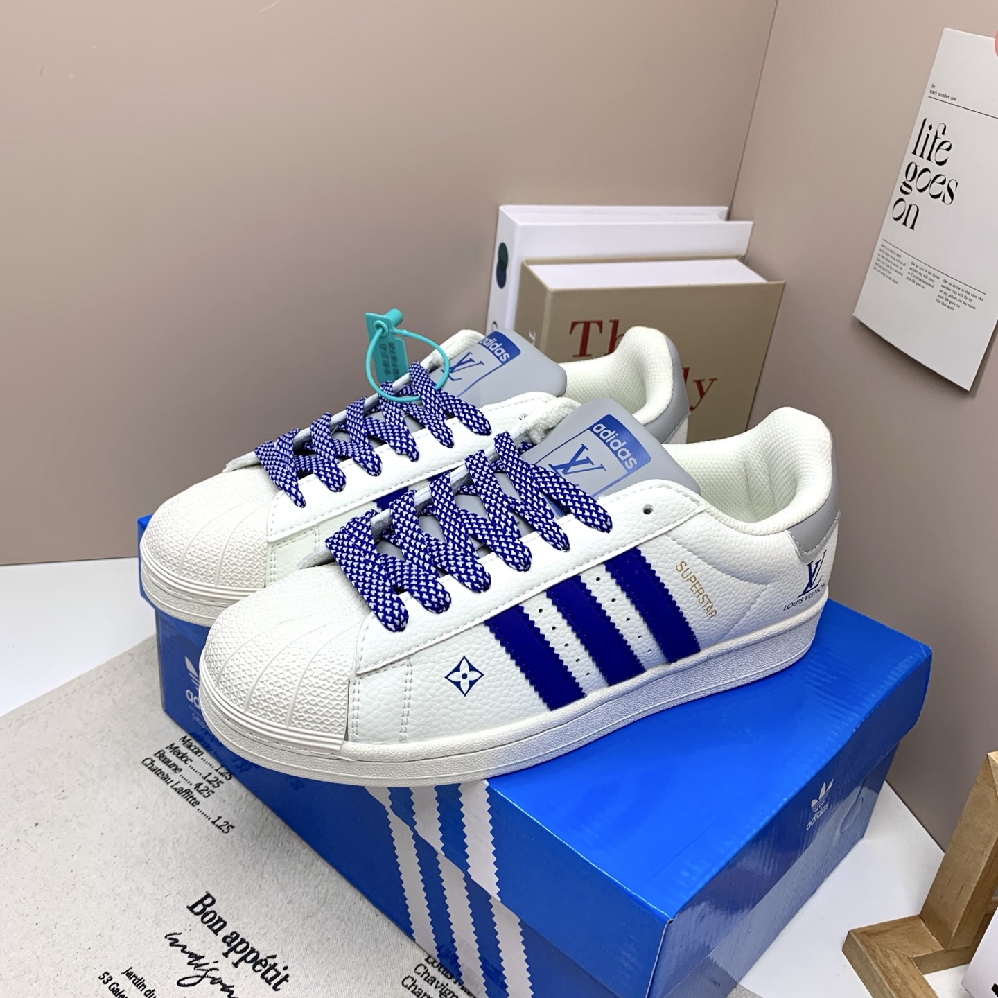 Adidas Superstar LV ミラノ コラボスニーカー
