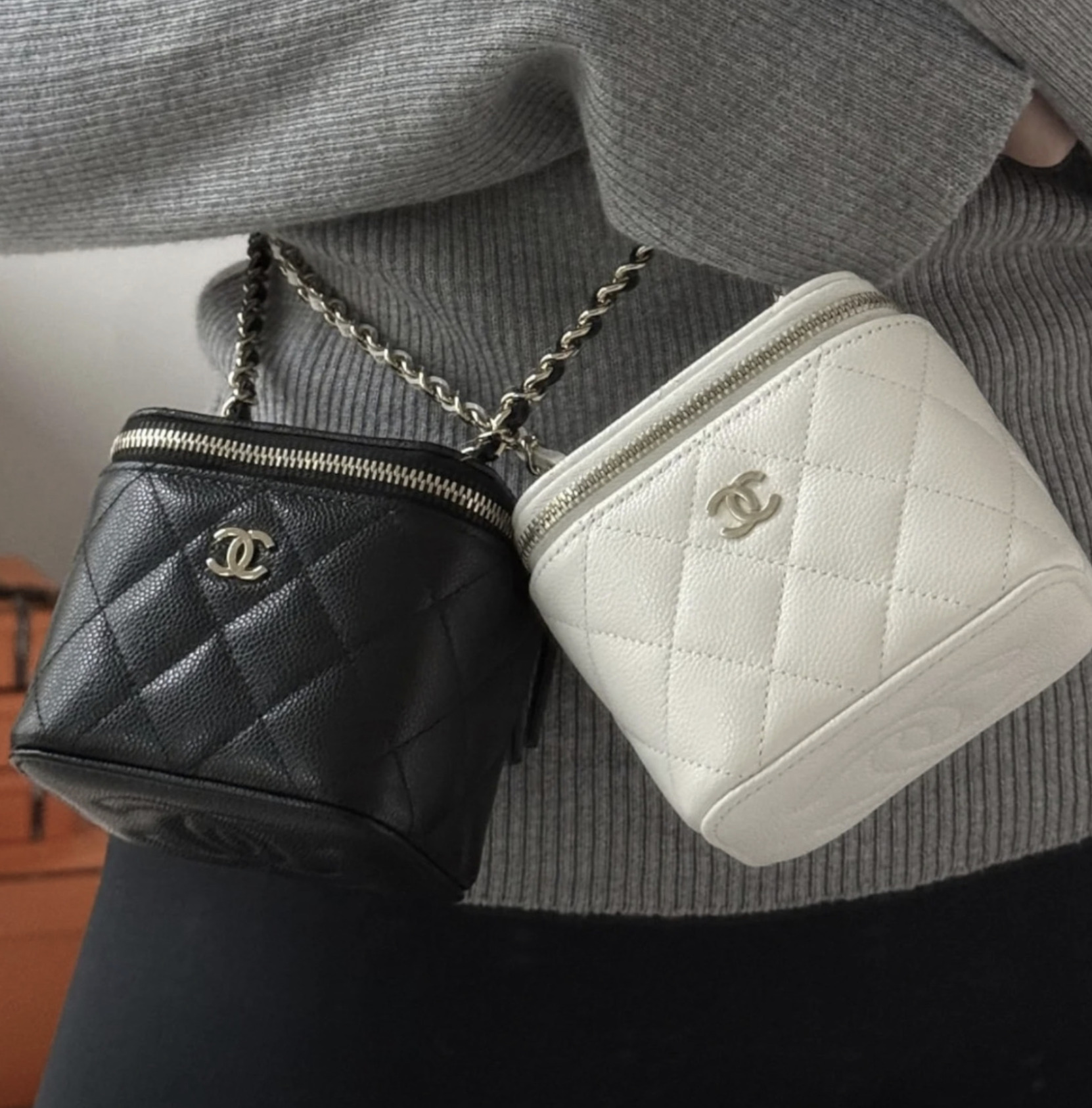 完売必至の愛されバッグ【CHANEL】スモール ヴァニティーバッグ