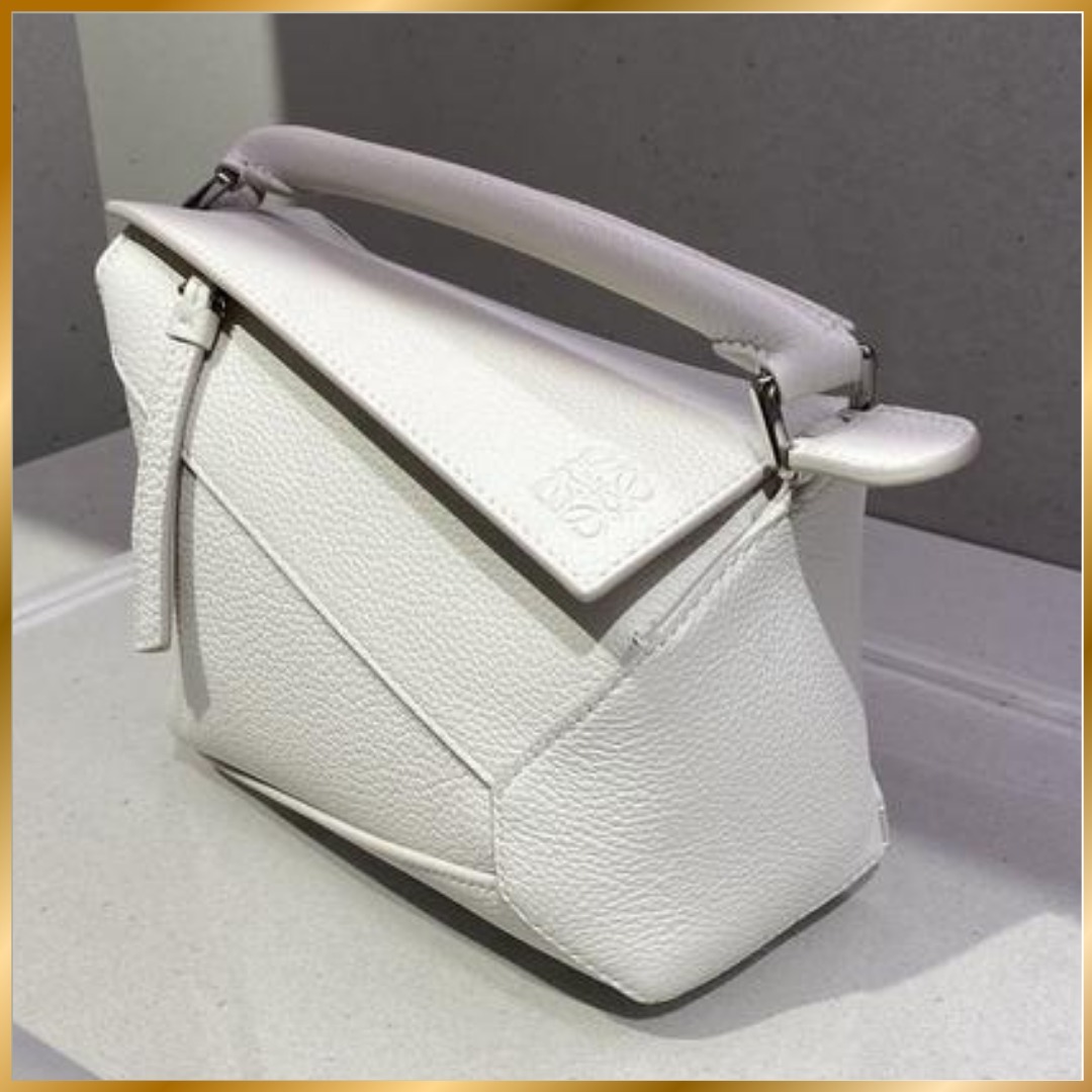 関税送料込国内発送★LOEWEパズルバッグ ミニ（ソフトグレインカーフ）