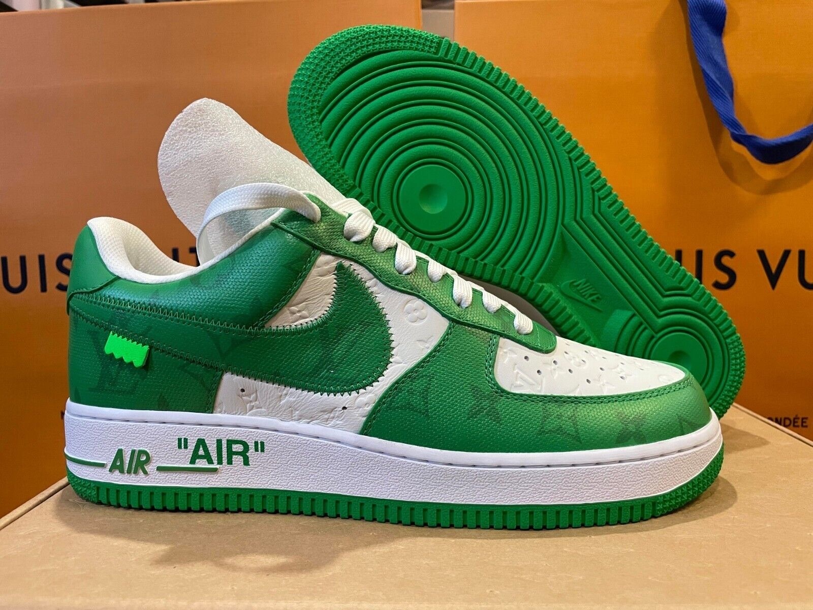 ★NIKE x Louis Vuitton★超入手困難★世界が欲しがる伝説の１足