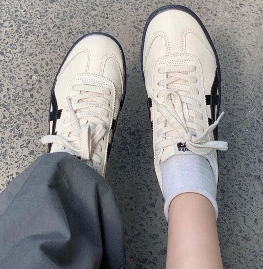 ★送料・関税込★ONITSUKA TIGER★Tokuten White Black★