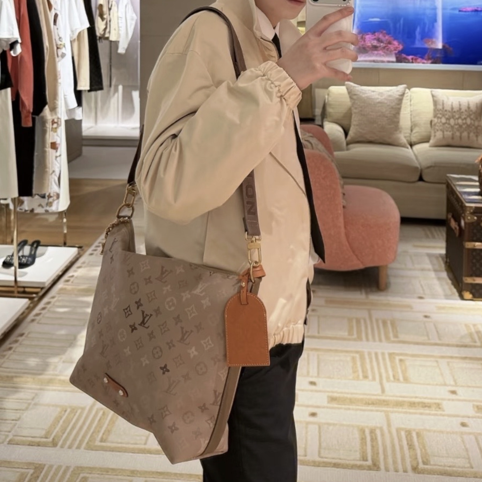 【柔らかいシルエット♪】Louis Vuitton★バガボンド・ホーボー
