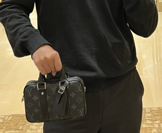 直営店★Louis Vuitton★ナノ・PDV モノグラム ロゴストラップ