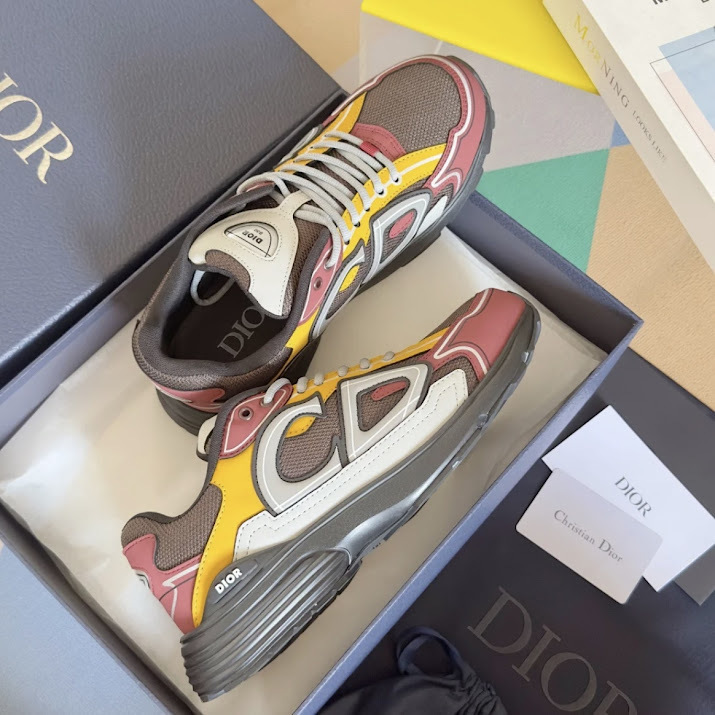 【印象的な1足♪】Dior ロートップ トレーナー B30 スニーカー