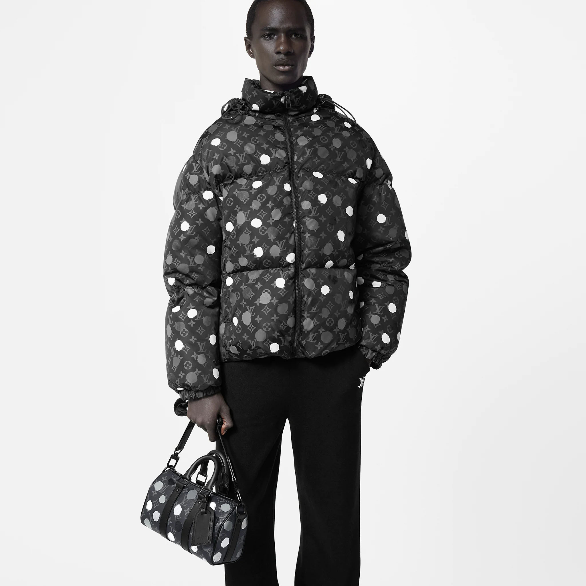 残少！LV × YK キーポル・バンドリエール 25 バッグ 草間彌生