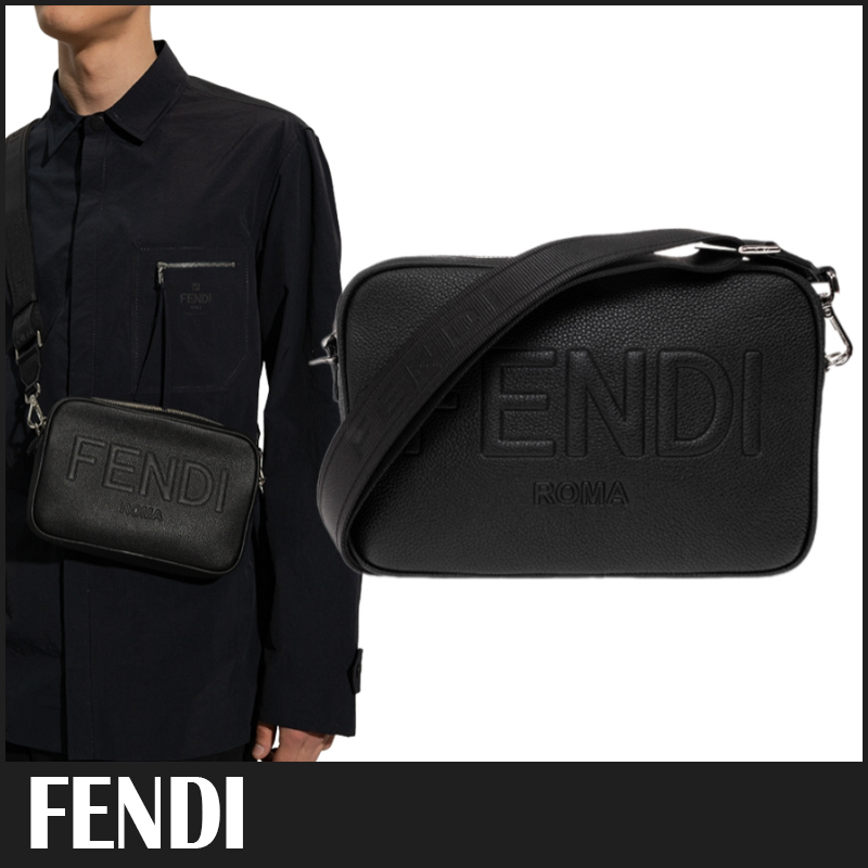 ☆送料関税込☆FENDI ロゴ カメラケース ショルダーバッグ☆