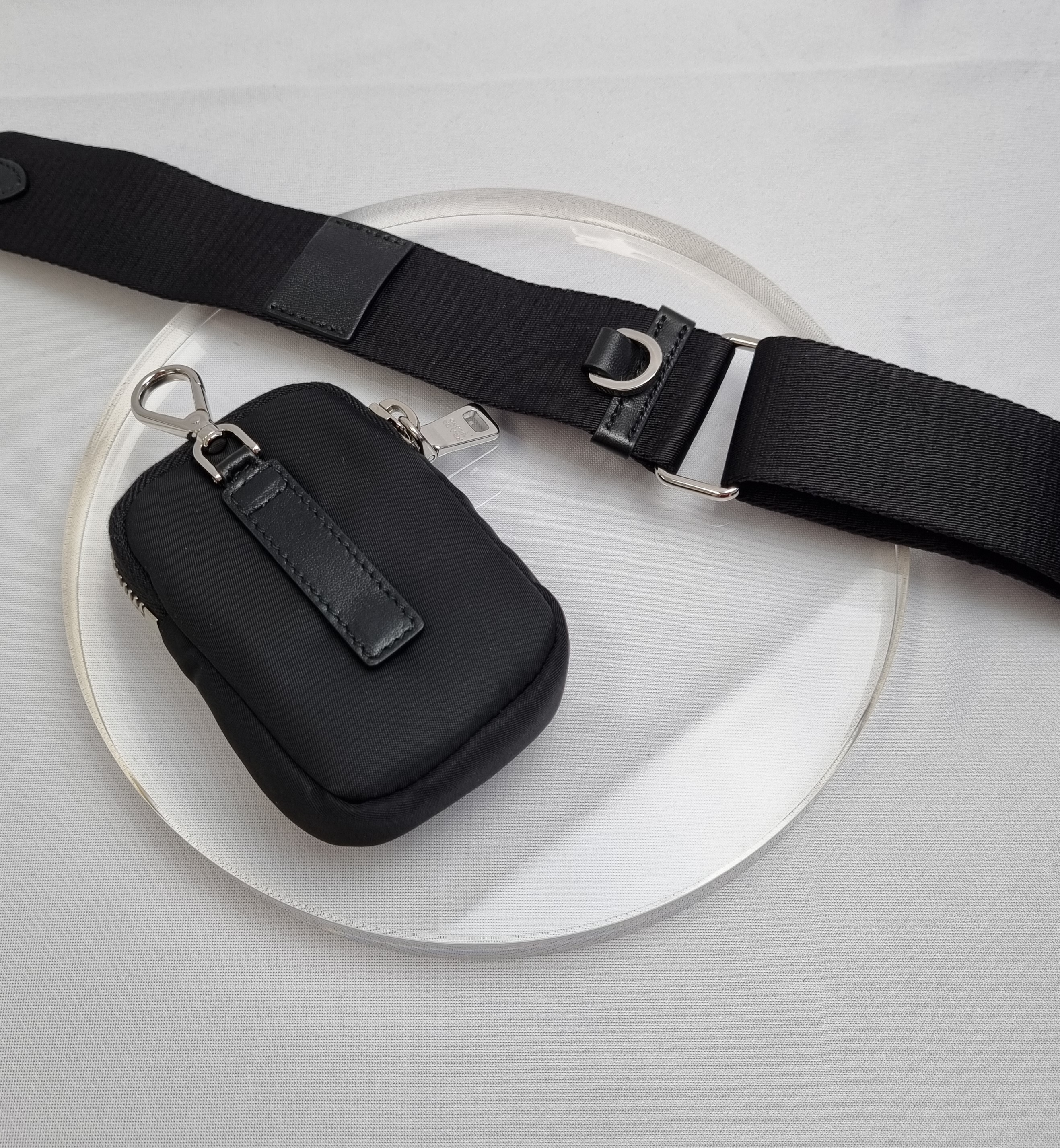 ☆人気☆【PRADA】☆ナイロン キルティング ショルダーバッ.グ☆