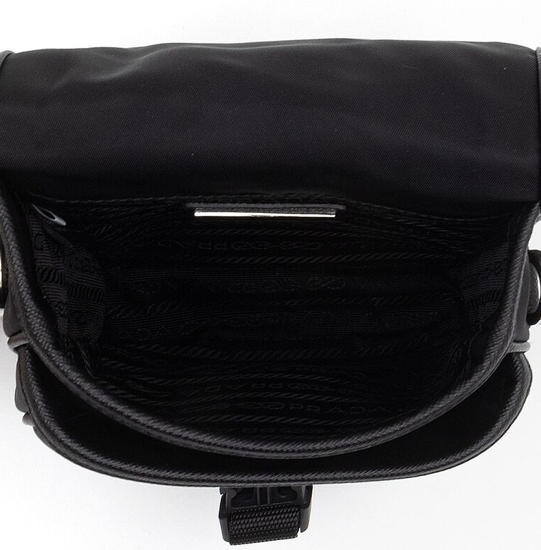 ☆送料関税込☆PRADA ポーチ付 ショルダーバッグ クロスボディ☆