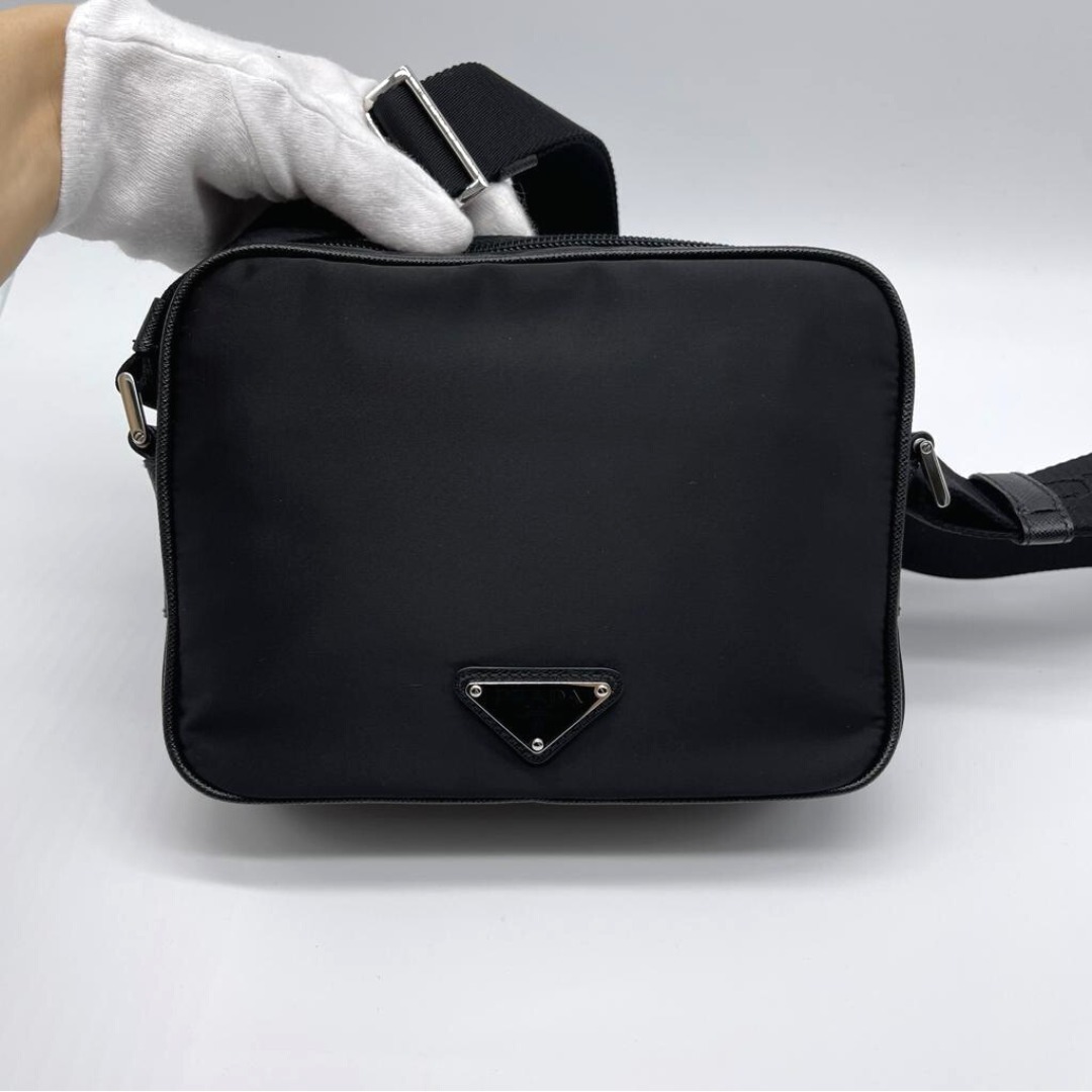 ★プラダショルダーバッグ お買い得！！