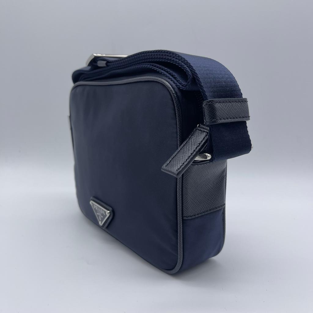 ★プラダショルダーバッグ お買い得！！