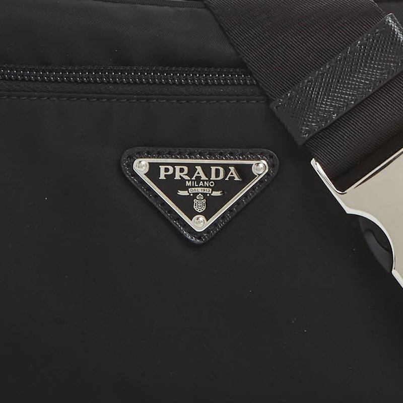 ★送料関税込★PRADA Re-Nylon サフィアーノレザー ボディバッグ