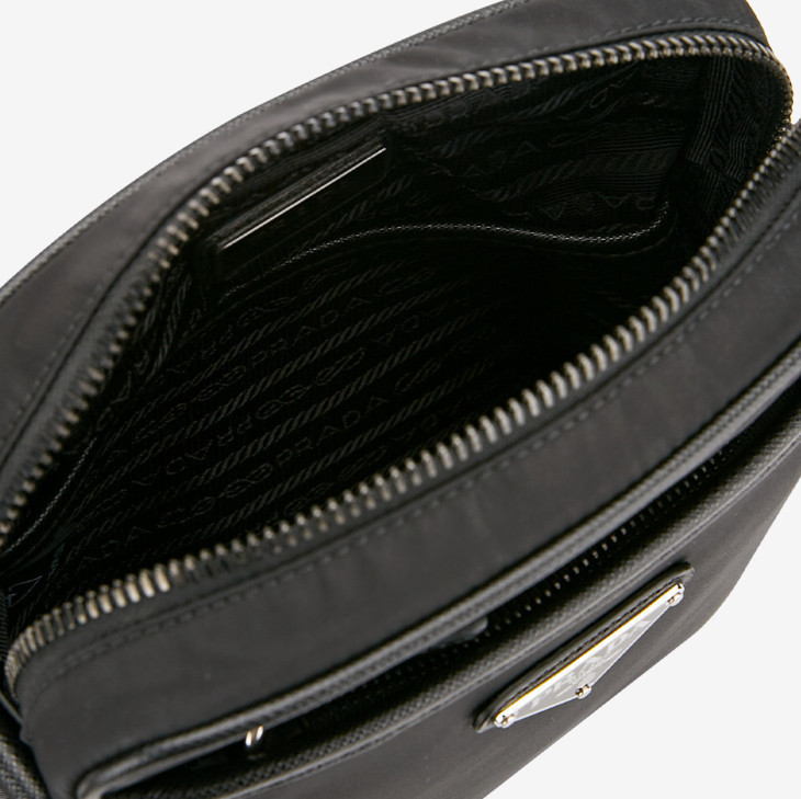 ♦PRADA♦メンズ ショルダーバッグ☆正規品・関税込☆