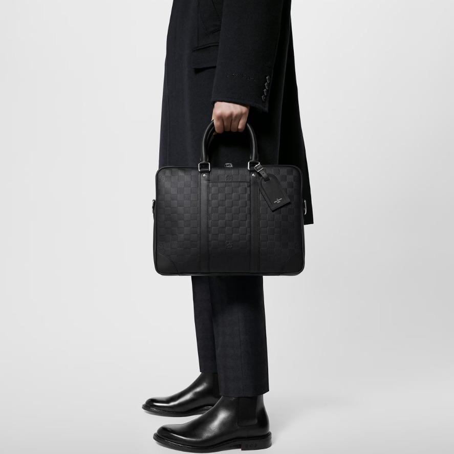 LouisVuitton《ポルト ドキュマン・ヴォワヤージュ》ダミエ 直営