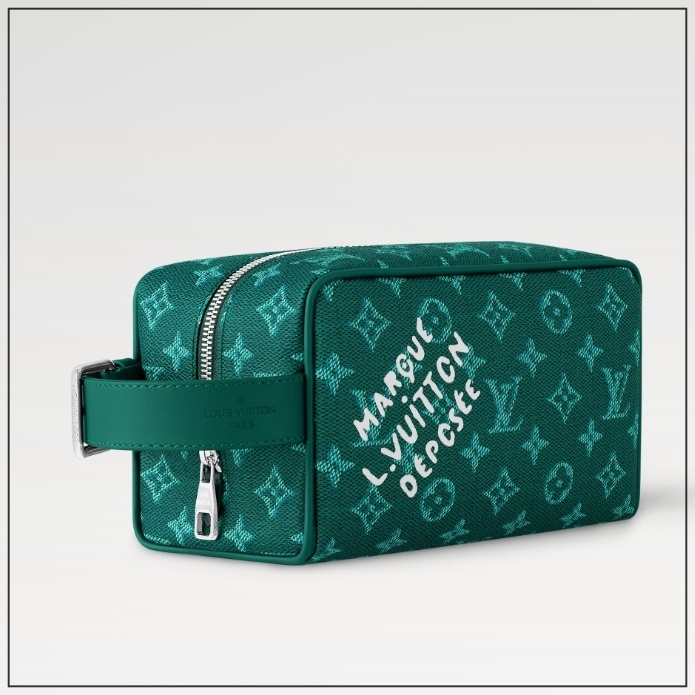 《セカンドバッグにも☆》LV ロッカー ドップキット肉球チャーム