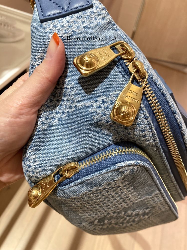 【アウトドアの強い味方】LOUIS VUITTON★ショルダーバック