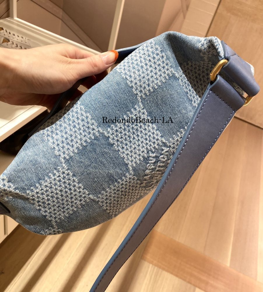 【アウトドアの強い味方】LOUIS VUITTON★ショルダーバック