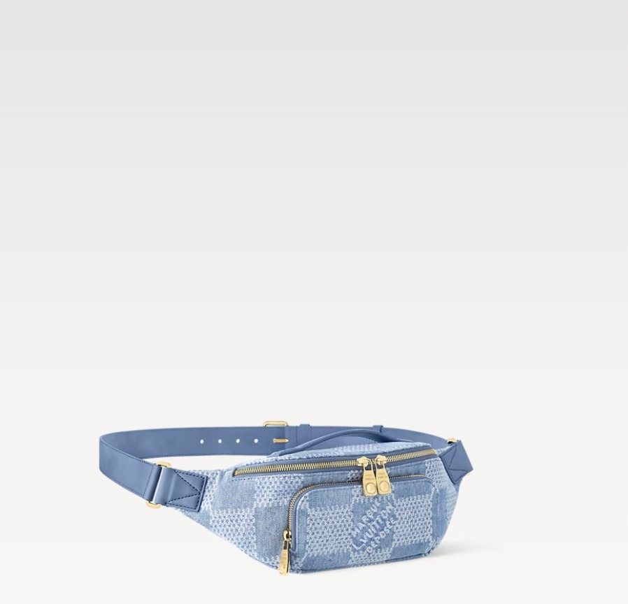 【アウトドアの強い味方】LOUIS VUITTON★ショルダーバック