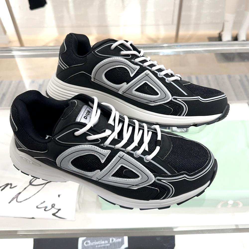 B30 カウントダウン スニーカー