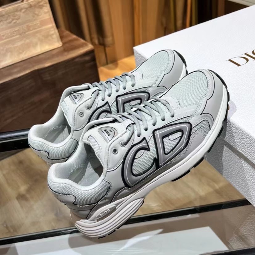 B30 カウントダウン スニーカー