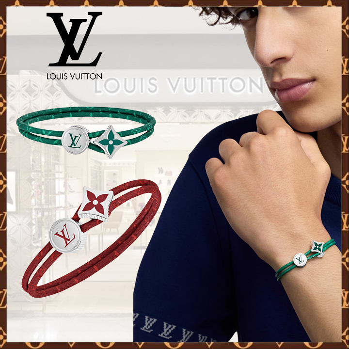 緑と赤のペア使いも♪【Louis Vuitton】ブレスレット
