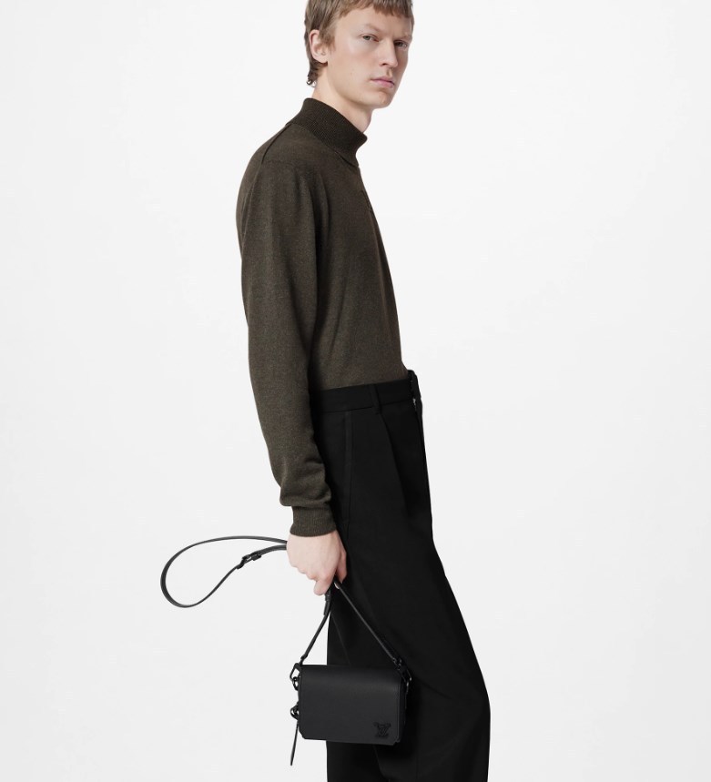 【雑誌 GQ 掲載】LV☆ファストライン・ウエアラブル ウォレット