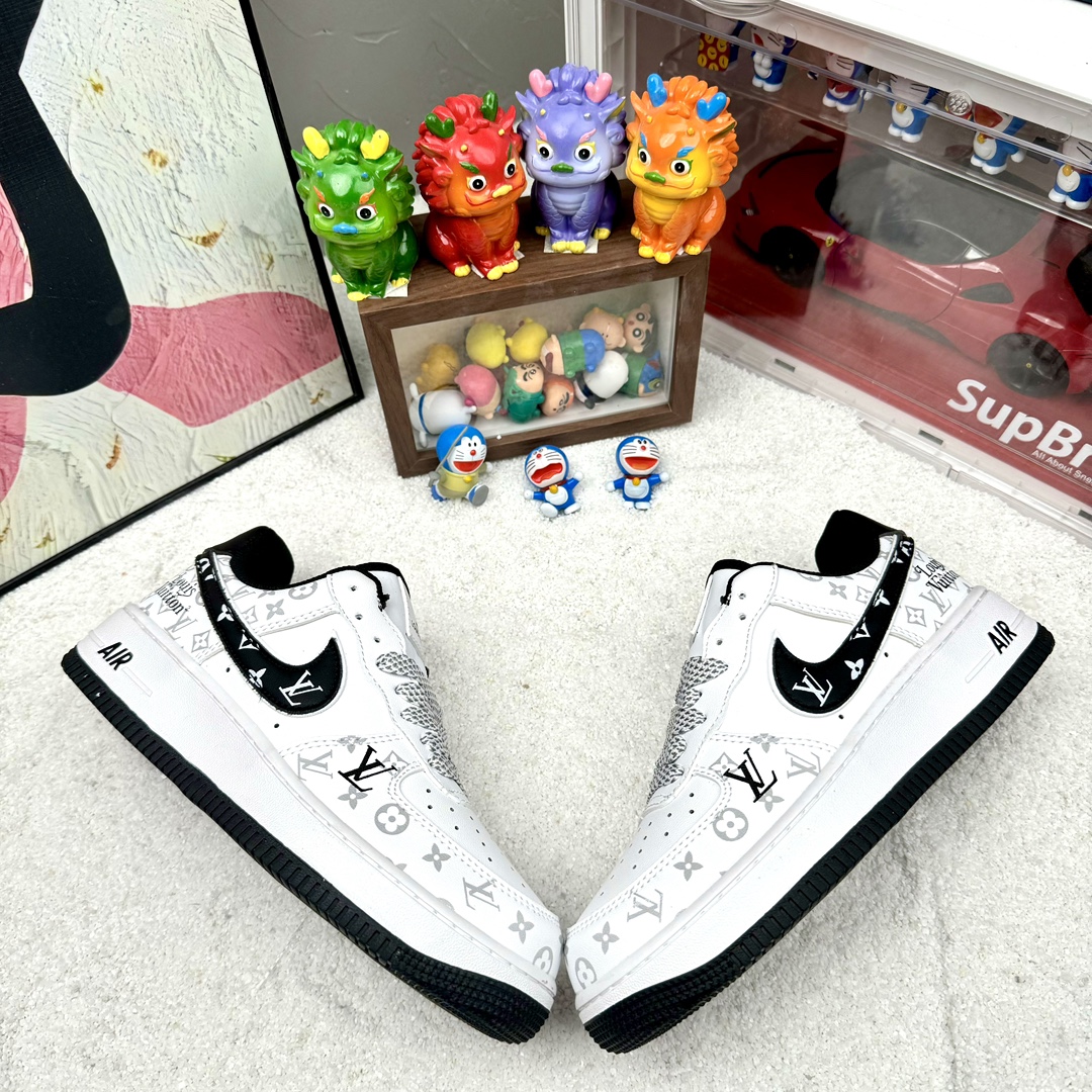 Louis Vuitton x Travis Scott x Nike Air Jordan 1 Low OG SP LV Monogram AJ1