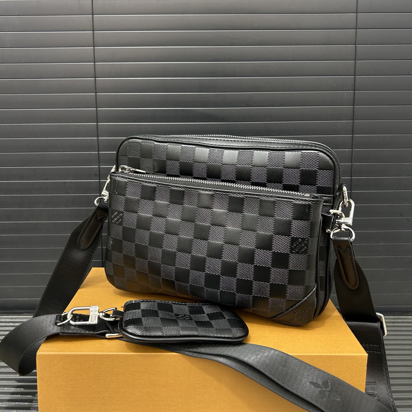 【特別なオファー】 Louis Vuitton ショルダーバッグ 3点セット ユニセックス
