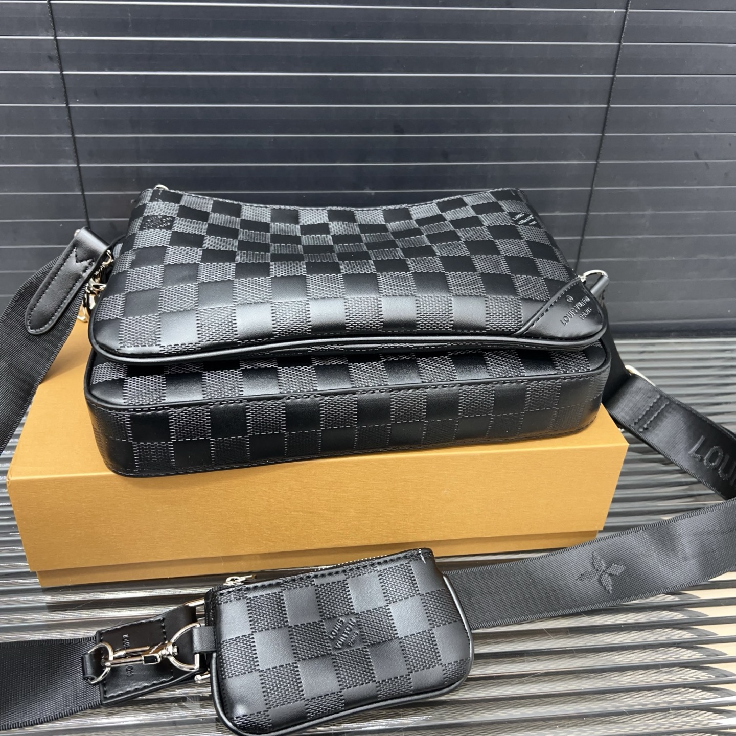 【特別なオファー】 Louis Vuitton ショルダーバッグ 3点セット ユニセックス