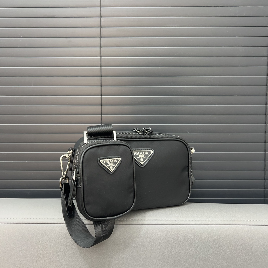 【PRADA】 3点セット メンズ カメラバッグ ショルダーバッグ お得