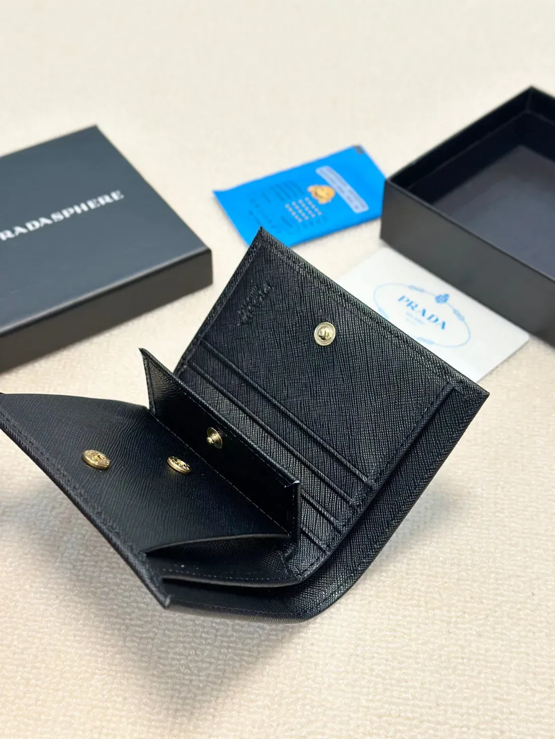 Prada Multiple 財布 12*9*2cm