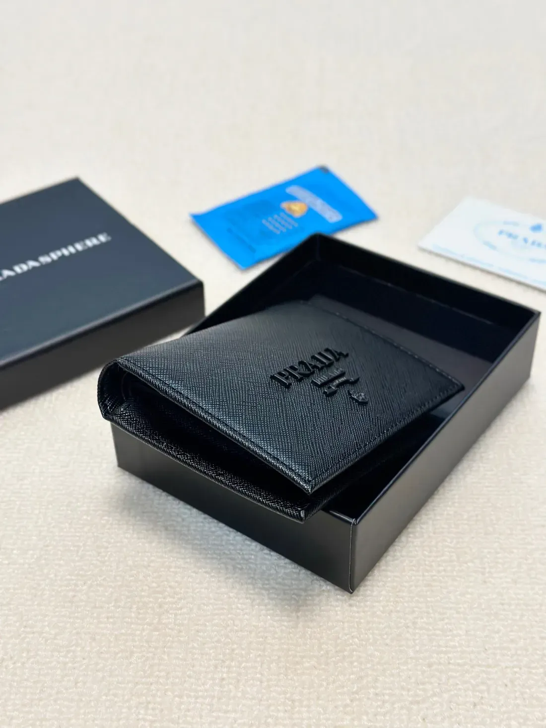 Prada Multiple 財布 12*9*2cm