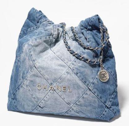 【希少☆色落ちデニムで爽やかに】CHANEL 22 デニムバックパック