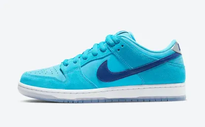 【本物保証 /関税・送料無料】NIKE SB DUNK LOW PRO