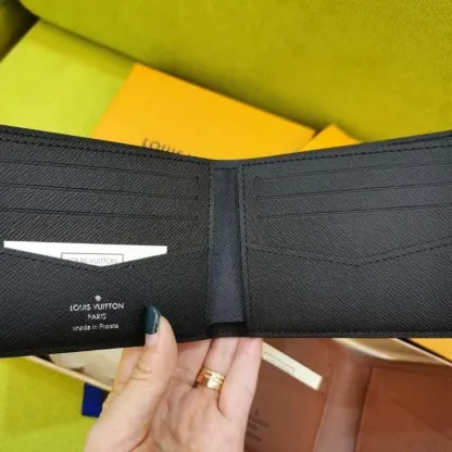 すぐ届く ルイヴィトン モノグラム 折り畳み 財布 M60895 M61695