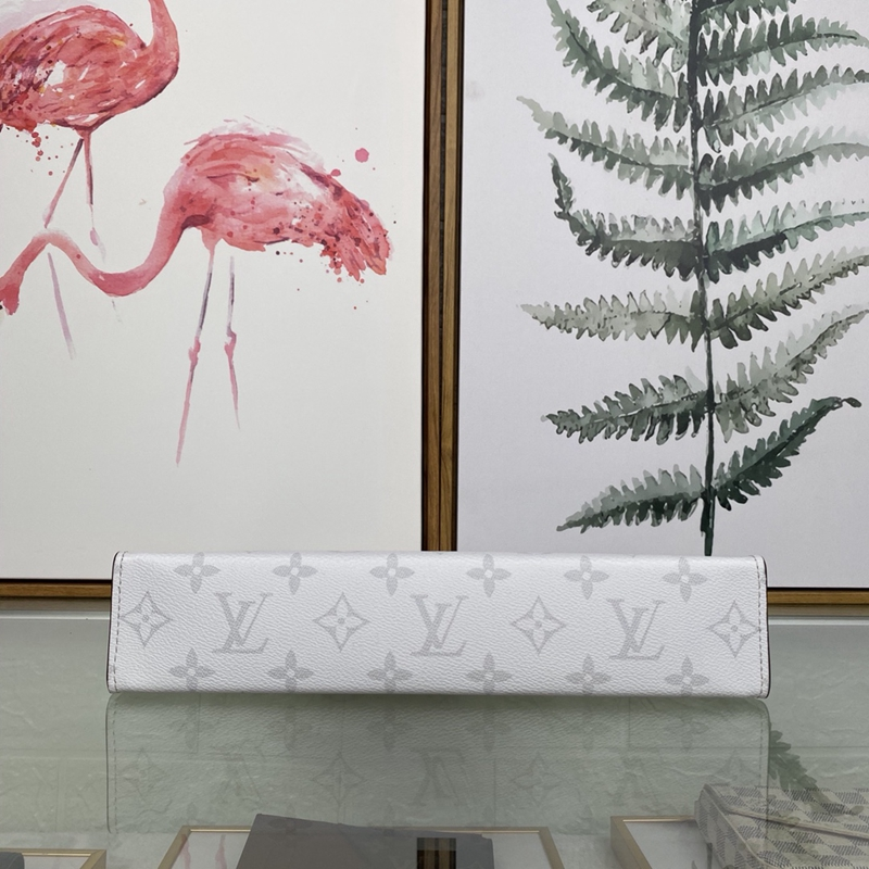 Louis Vuitton（ルイヴィトン）ポシェット・ヴォワヤージュ MM M30420