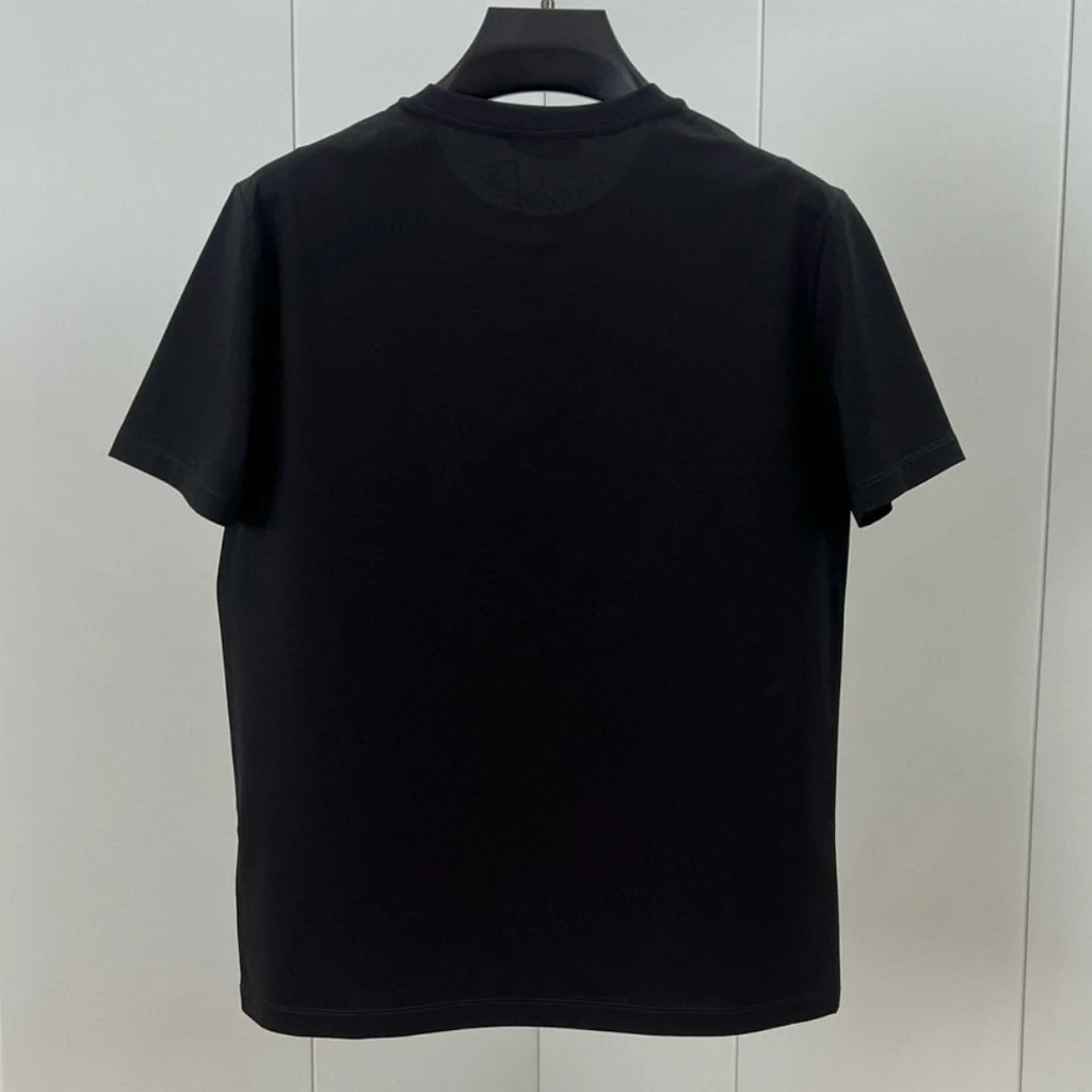 LOEWE『S-4XL』トレンド最先端 シーズン必須アイテム コーディネートの主役 アウトドア クラシック Ｔシャツ
